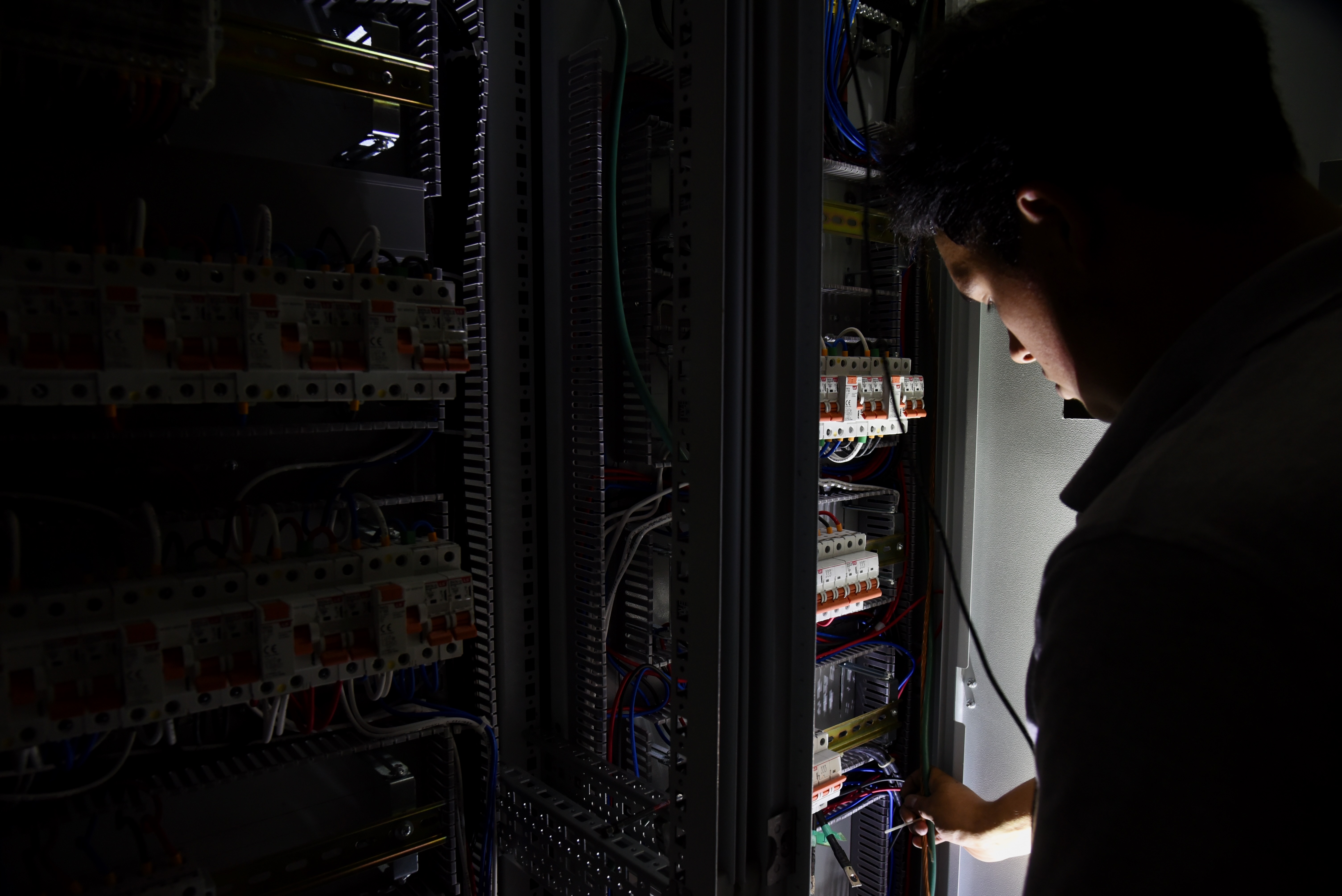 Proyecto Eléctrico PHR